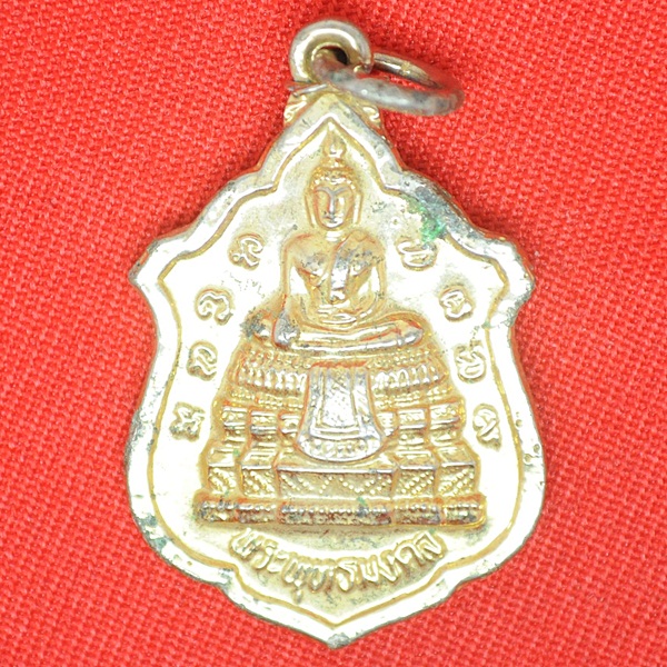 พระพุทธมงคลหลังหลวงพ่อดำ วัดมงคลประชาราม นครปฐม