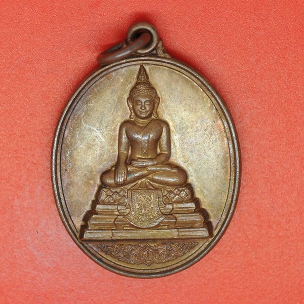พระพุทธเทววิลาส(หลวงพ่อขาว) วัดเทพธิดาราม 2545