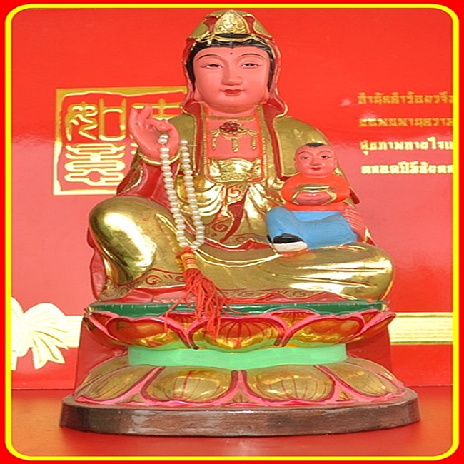 พระแม่กวนอิมมหาโพธิสัตว์ ไม้แกะลงสี