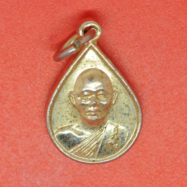 หลวงพ่อแพ วัดพิกุลทอง