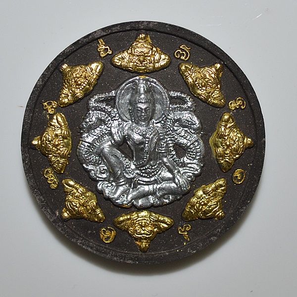 พระผงว่านจตุคามรามเทพ หลังหลวงปู่ทวด