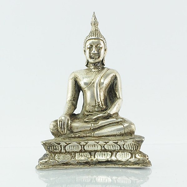 พระบูชาเนื้อว่านบุเงิน ฐาน 3.5 x 4.5 นิ้ว สูง