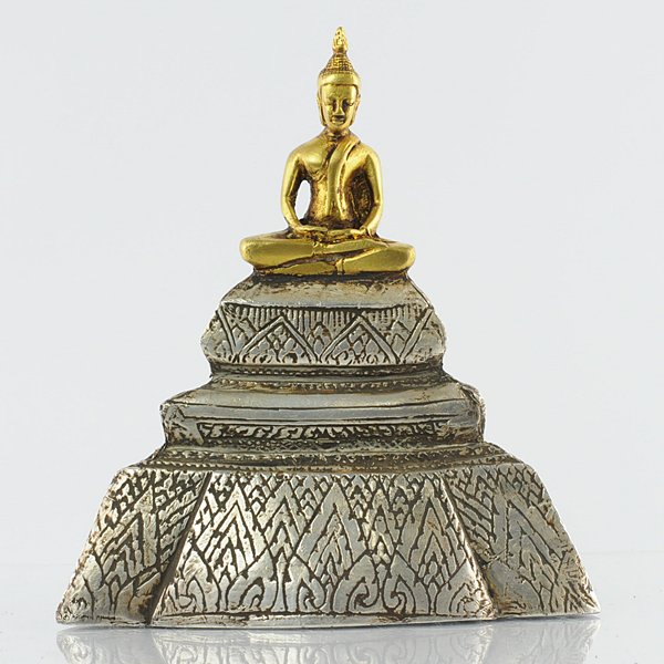 พระบูชาเนื้อว่านบุทองคำ ฐานบุเงิน